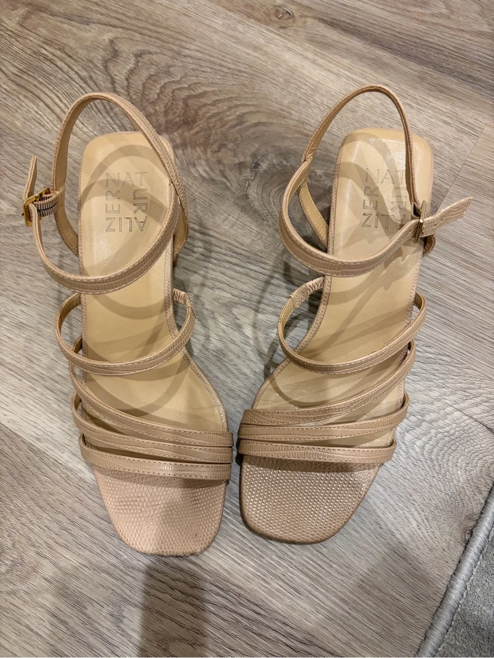 Naturalizer Women's Niko Ankle Strap Dress Sandal Crème Brulee 7.5